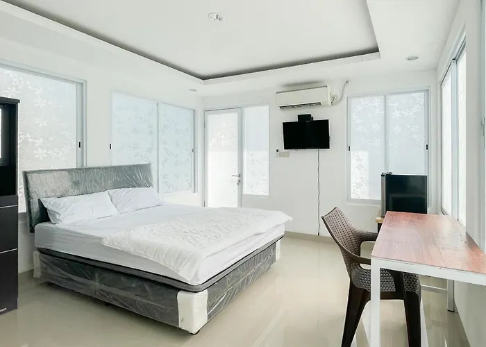 فندق Reddoorz Near Politeknik Pariwisata Bali 2*